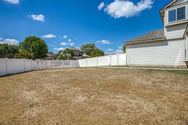 Building Photo - 317 Lava Bed Dr