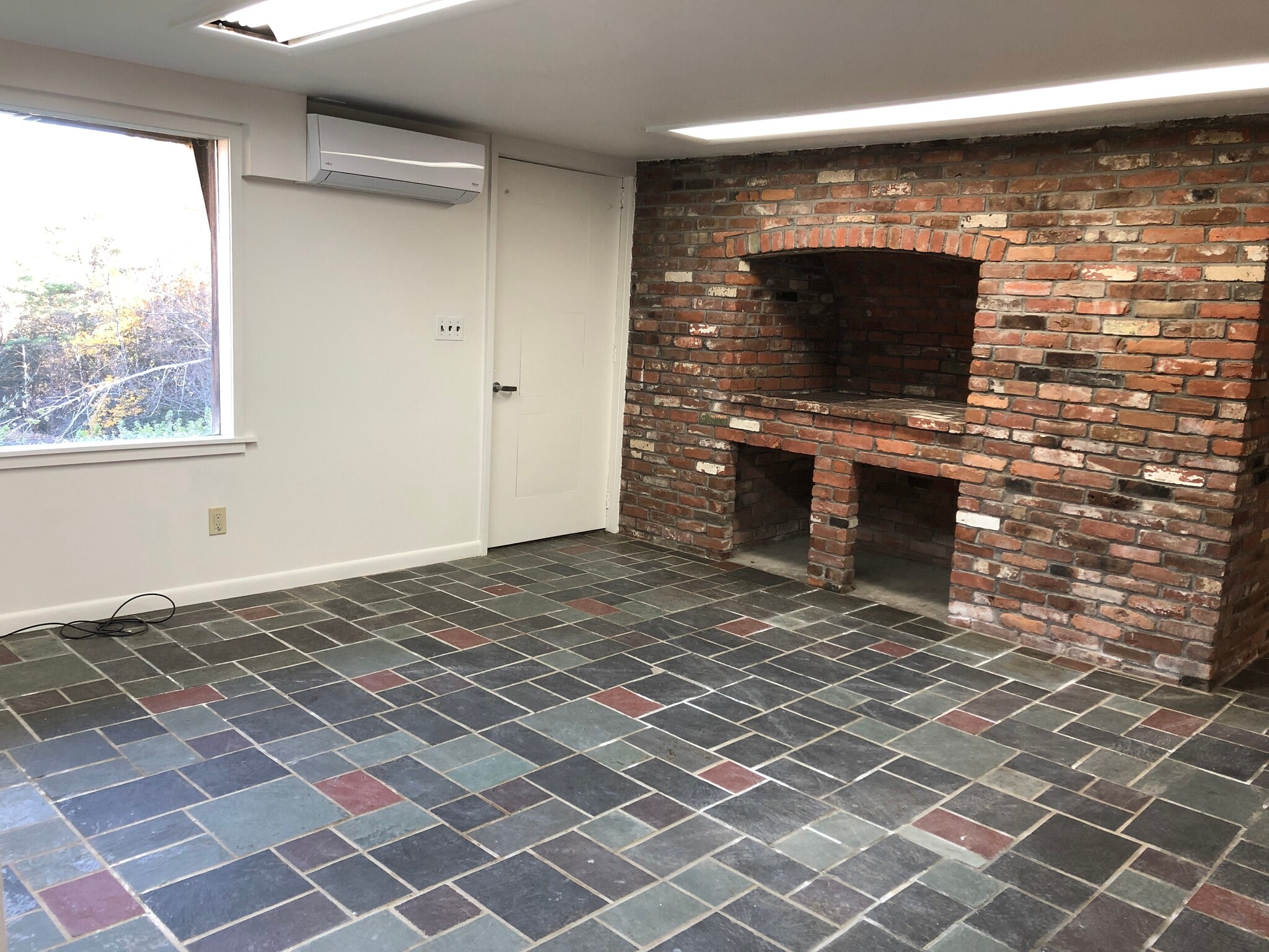 Building Photo - 2908 Lincoln Hill Rd