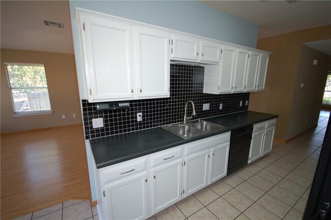 Building Photo - 1202 Pathfinder Way