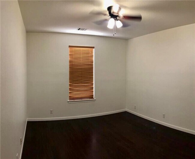 Building Photo - 7021 Albacete Ln