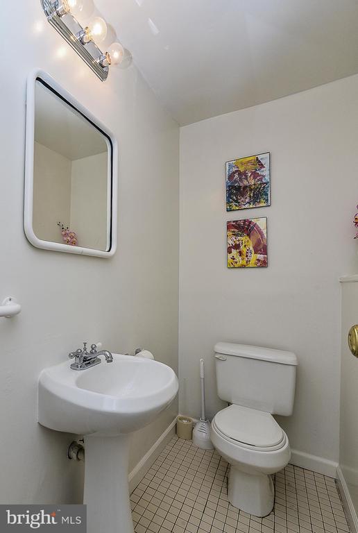 Building Photo - 8291 Raindrop Way