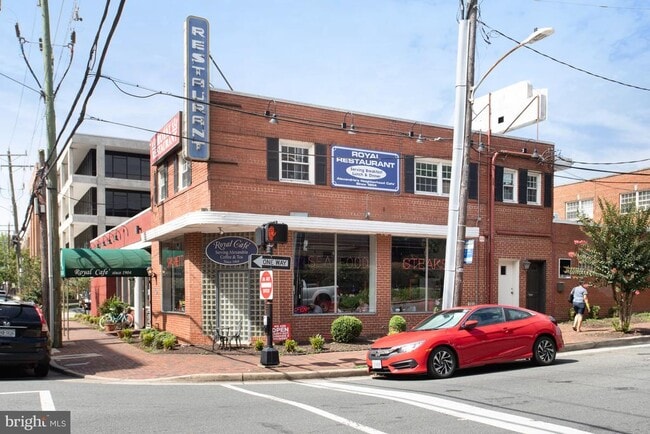 Building Photo - 801 N Fairfax St