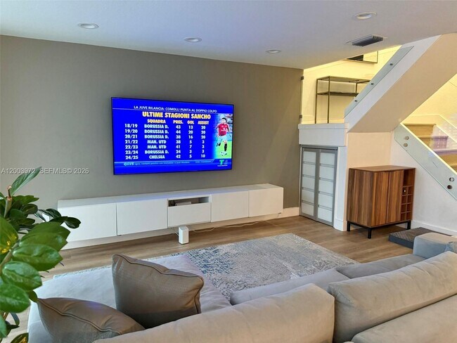 Building Photo - 6420 NW 109th Ave