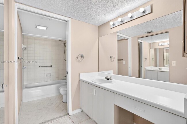 Building Photo - 12755 SW 16th Ct