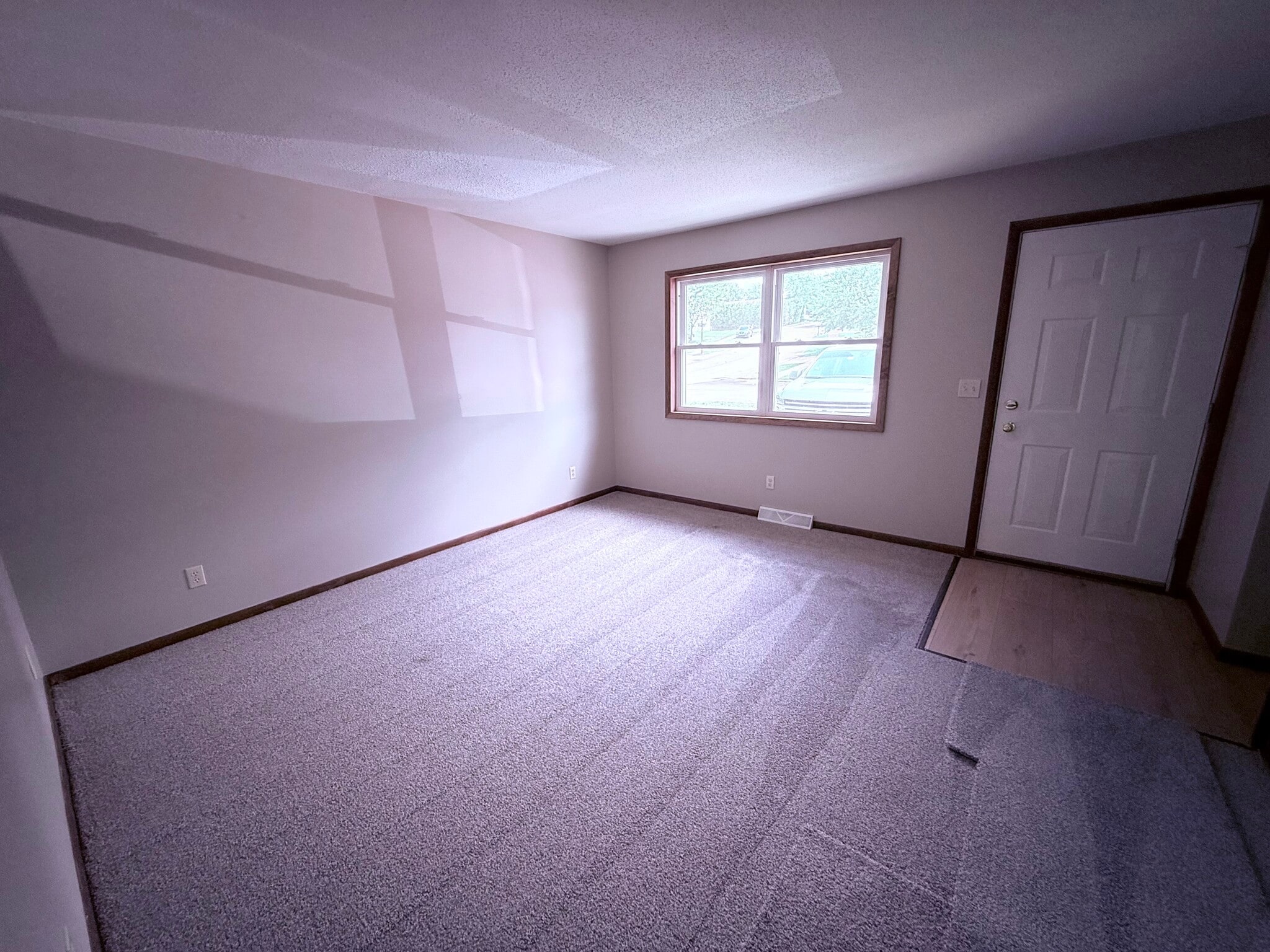 Building Photo - 4052 Canterbury Dr