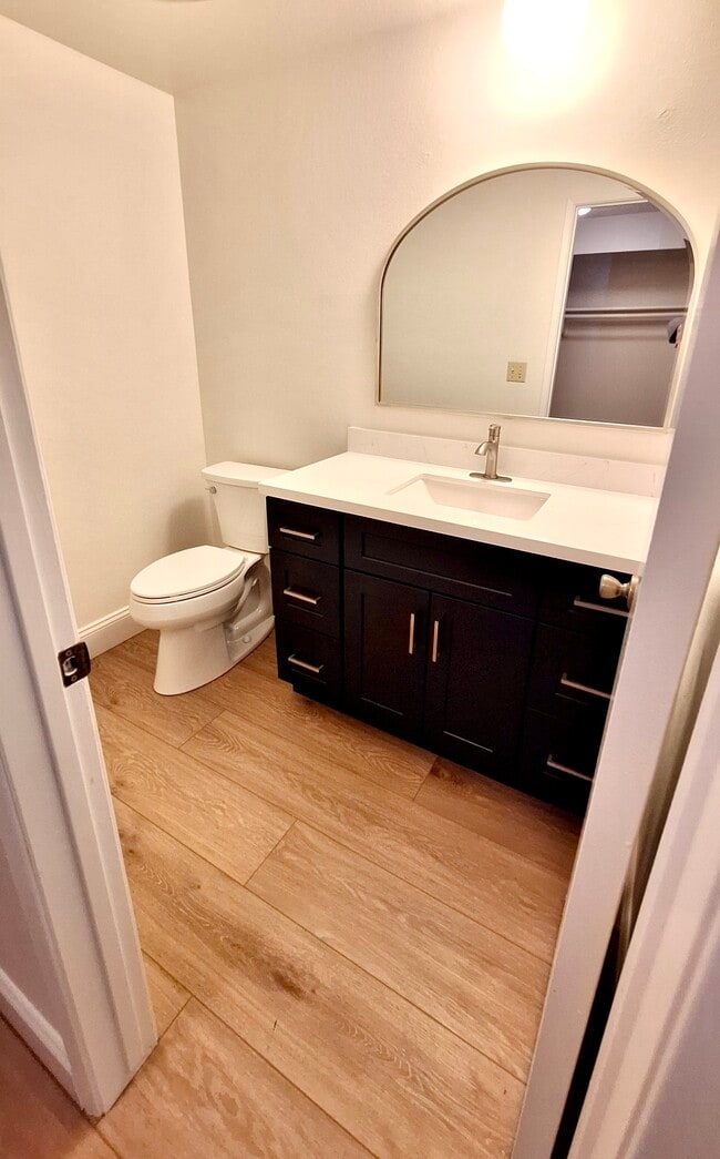 Building Photo - 1218 Amethyst St