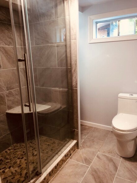 Building Photo - 375 Boston St