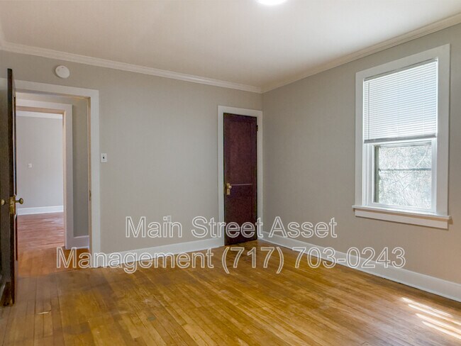 Building Photo - 139 S 29th St