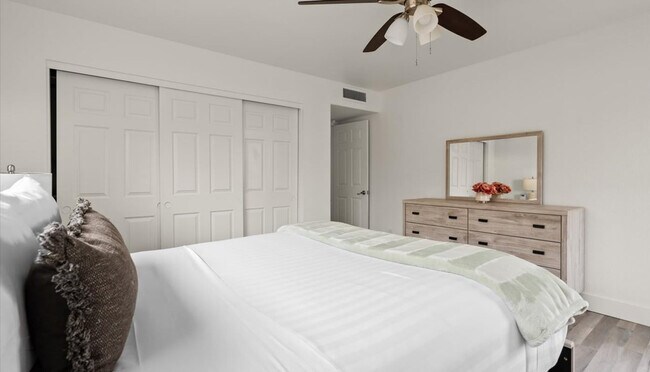 Building Photo - 11264 N 128th Pl