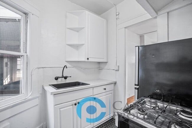 Building Photo - 2261 Fourth Ave