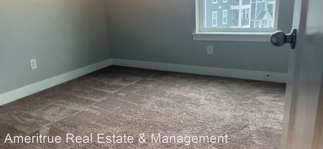 Building Photo - 3 br, 2 bath House - 423 N. 360 W.