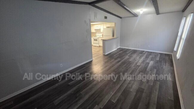 Building Photo - 3039 St Paul Dr