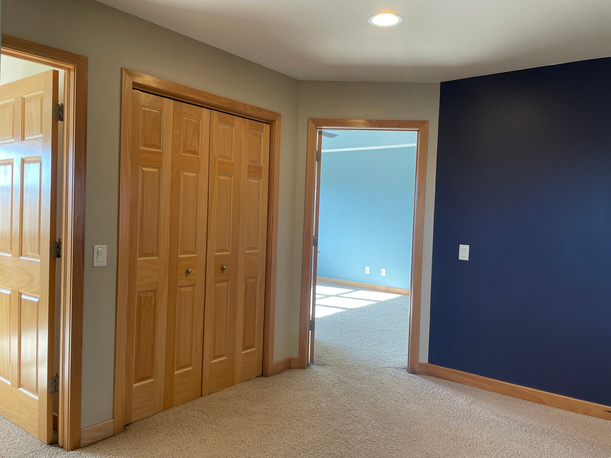 Building Photo - 3169 Pleasant St