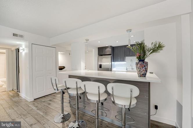 Building Photo - 7600 Tremayne Pl