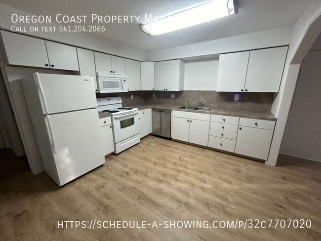 Building Photo - 426 NW 22nd St