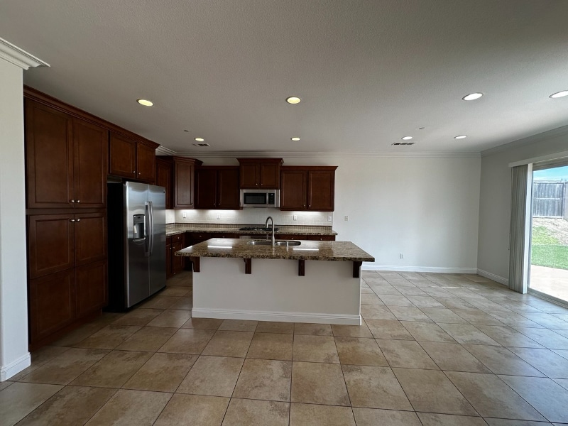 Building Photo - 1242 Bellingham Dr