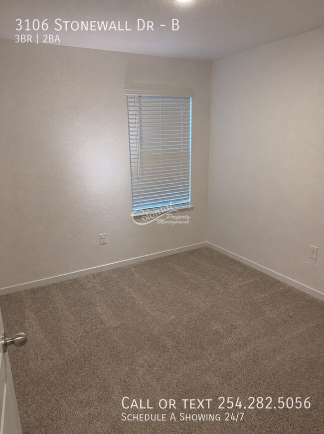 Building Photo - 3106 Stonewall Dr