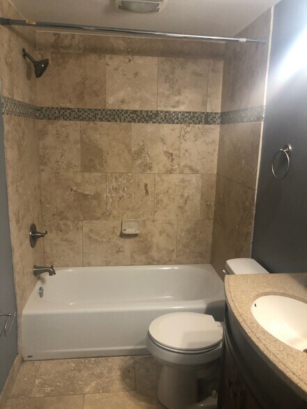 Building Photo - 1343 Ida Ave