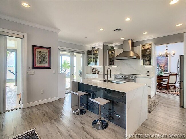 Building Photo - 4827 SW 183rd Ave