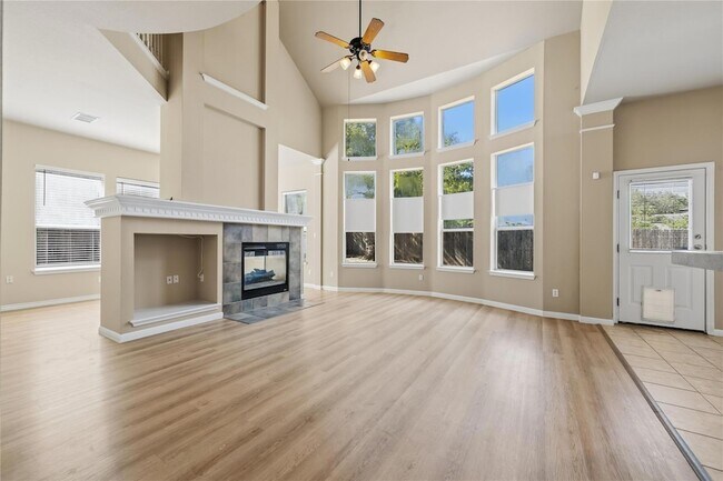 Building Photo - 6600 Convict Hill Rd