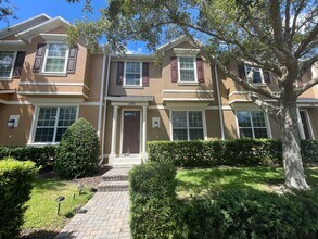 Building Photo - 3 Bed/2.5 Bath, 2 Story Townhome in Legacy Park
