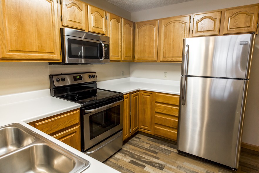 Tons of Cabinet &amp; Counter Space - Pebble Springs