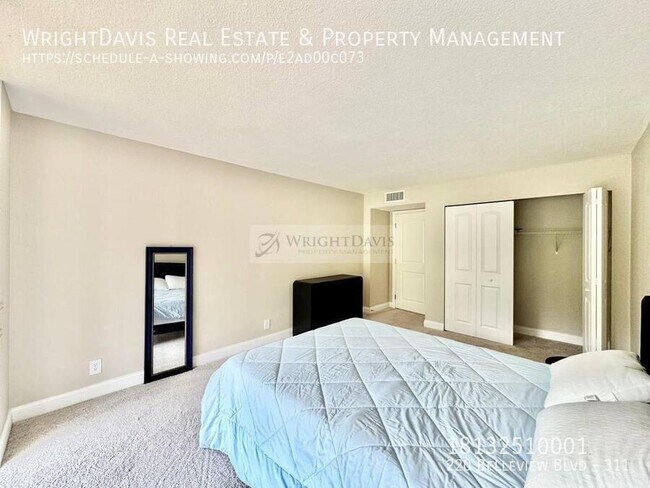 Building Photo - 220 Belleview Blvd