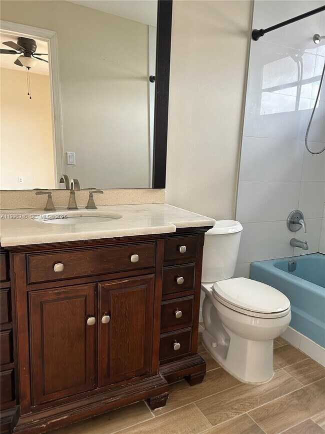 Building Photo - 12500 NE 5th Ave