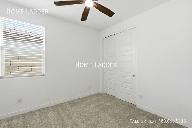 Building Photo - 4064 E Catclaw St