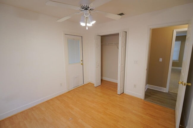 Building Photo - 2029 Ascot Way