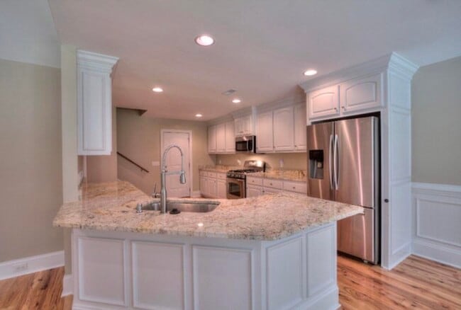 Building Photo - 3005 Daufaskie Rd