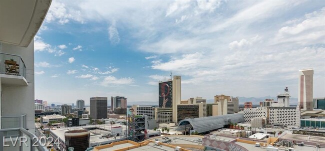 Building Photo - WELCOME TO LUXURY LIVING AT THE OGDEN HIGH...