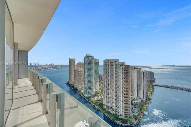 Building Photo - 300 Biscayne Blvd Way