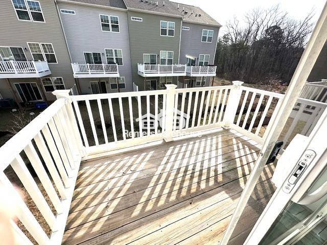 Building Photo - 2267 Kelston Pl