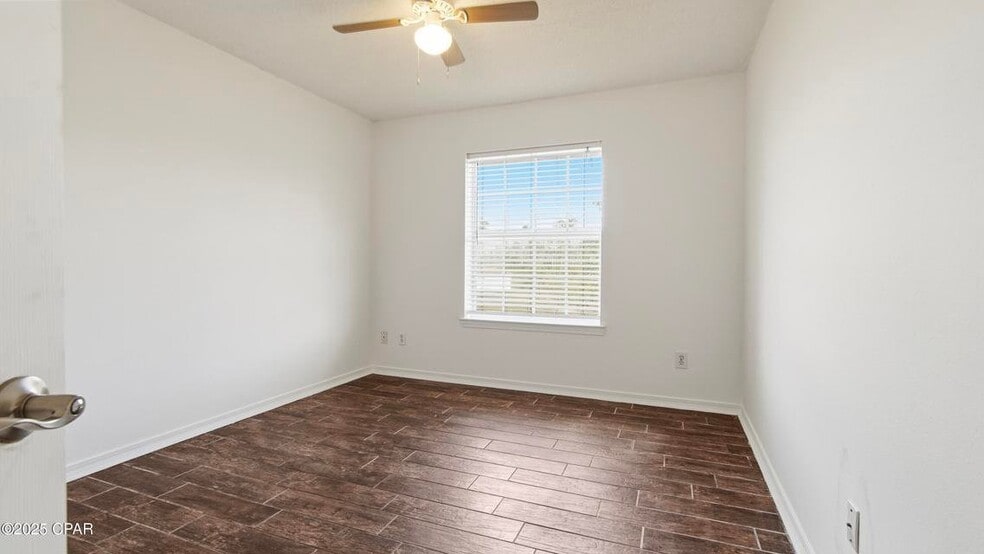 Building Photo - 3104 Meadow St