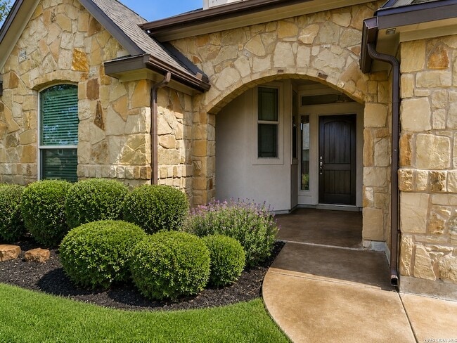 Building Photo - 164 Autumn Ridge