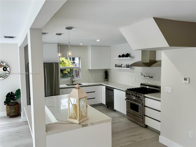 Building Photo - 1012 Tangelo Isle