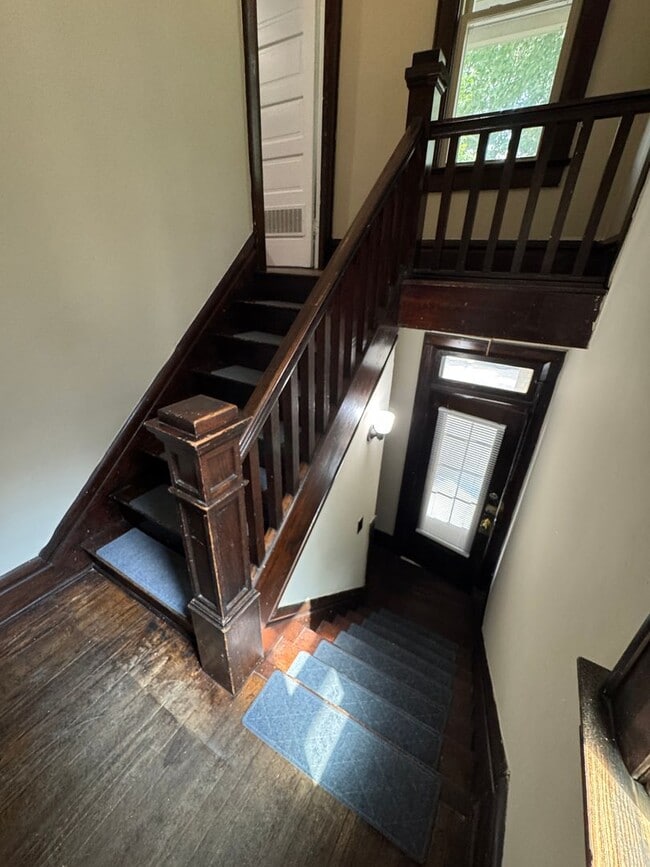 Building Photo - 3 Bedroom- OSU Campus