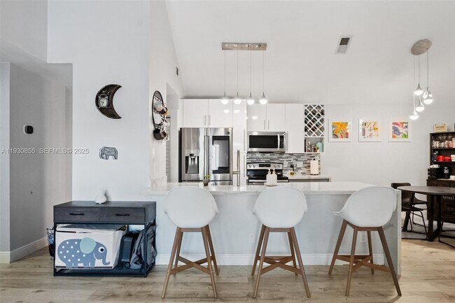 Building Photo - 15770 SW 104th Terrace