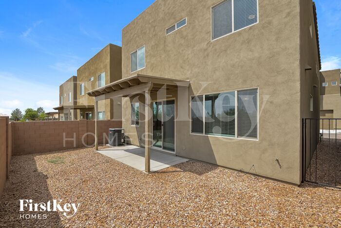 Building Photo - 220 Imperial Ct