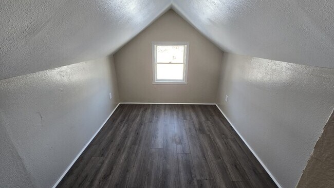 Building Photo - 2914 Sewell St