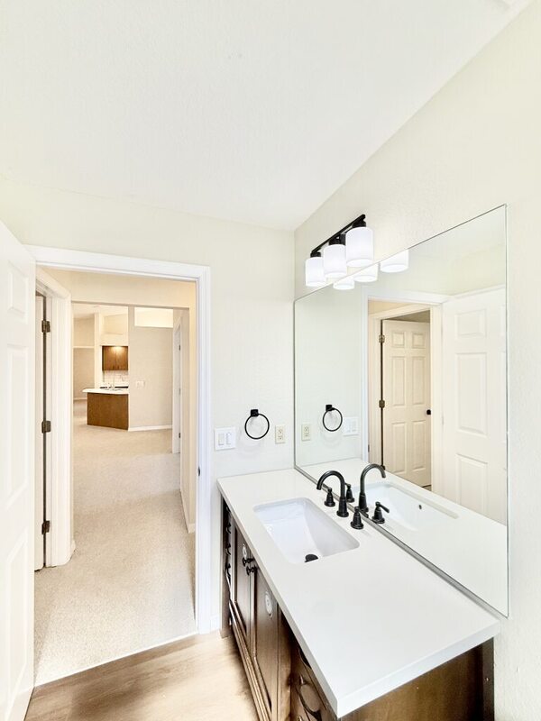 Building Photo - 2610 Sundance Ct