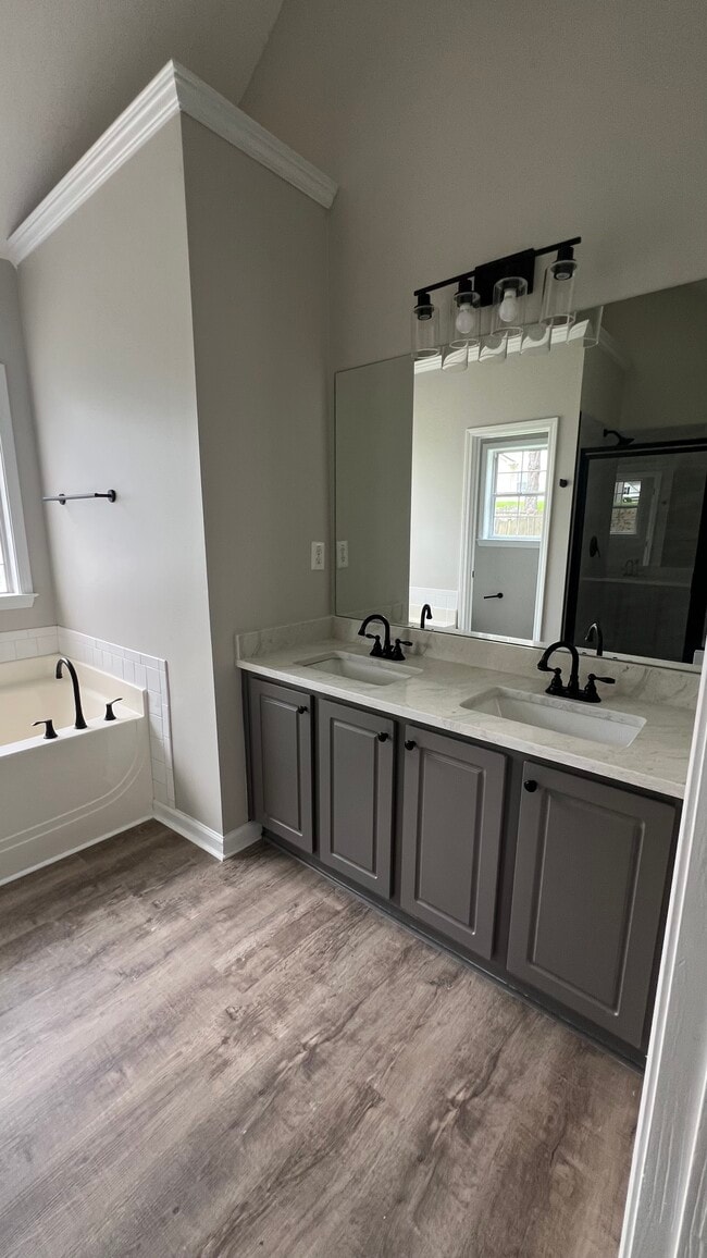 Building Photo - 92 Riva Ridge Ln