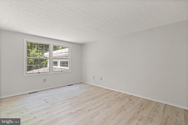 Building Photo - 8084 Winding Way Ct