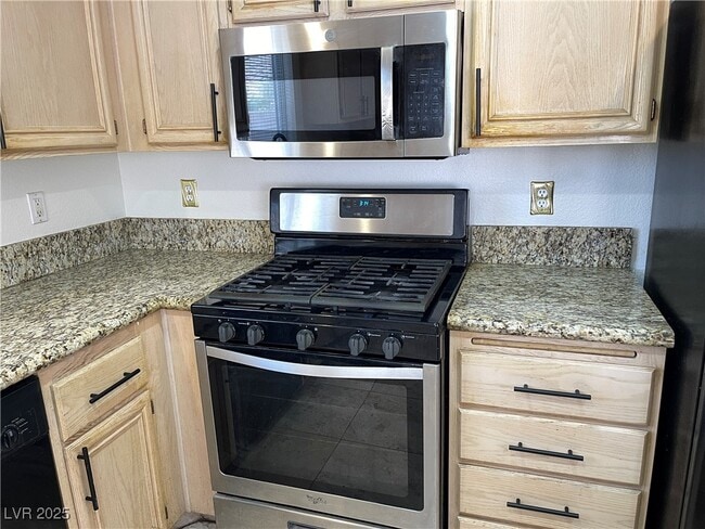Building Photo - 4364 Mesa Hill Dr