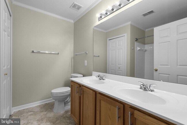 Building Photo - 6381 Stockbridge Overlook Ct