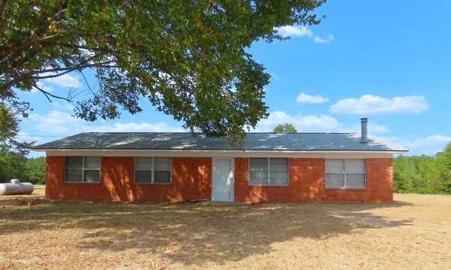 Primary Photo - Country Living in Arp! 3 Bedroom, 1 Bath H...