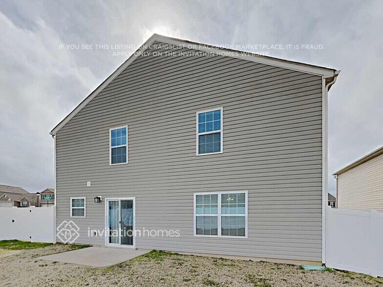 Building Photo - 2702 Cider Ridge Rd