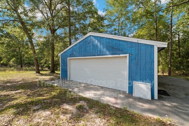 Building Photo - 4218 Mustang Rd