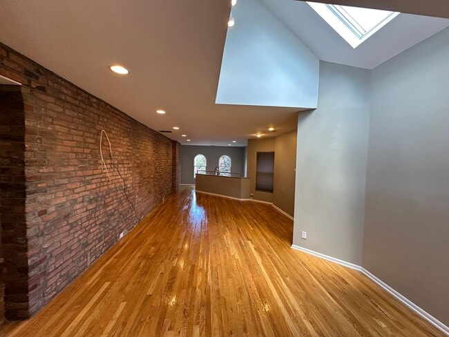 Building Photo - Collins Ave 241-243 MLR